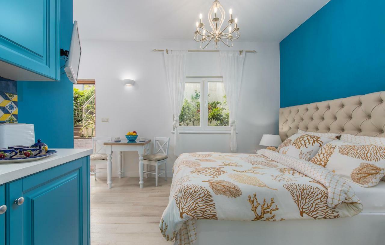 New!!! New Riva Luxury One - With Sunny Terrace & Big Garden Lejlighed Poreč Eksteriør billede